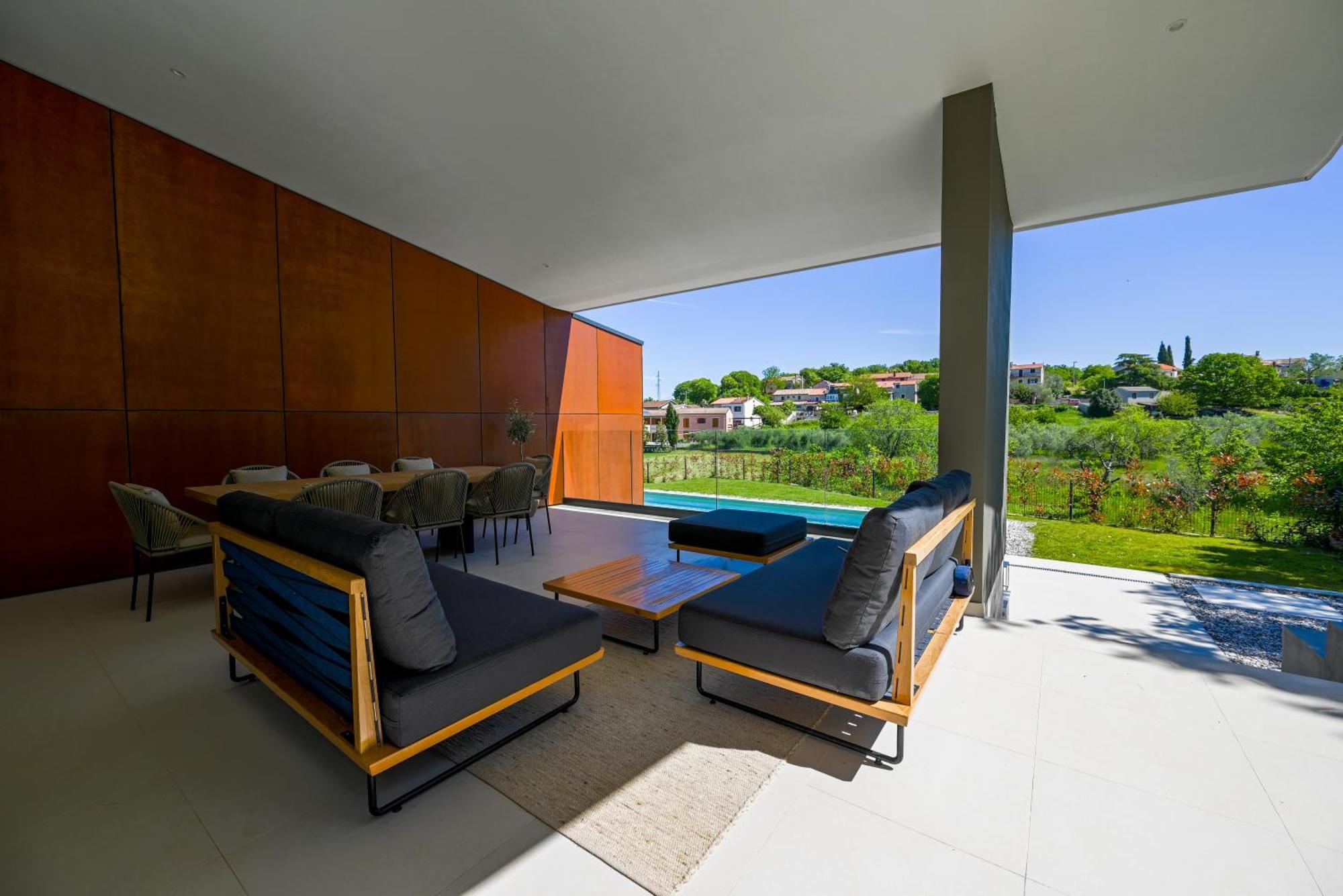 House K2 Vila *